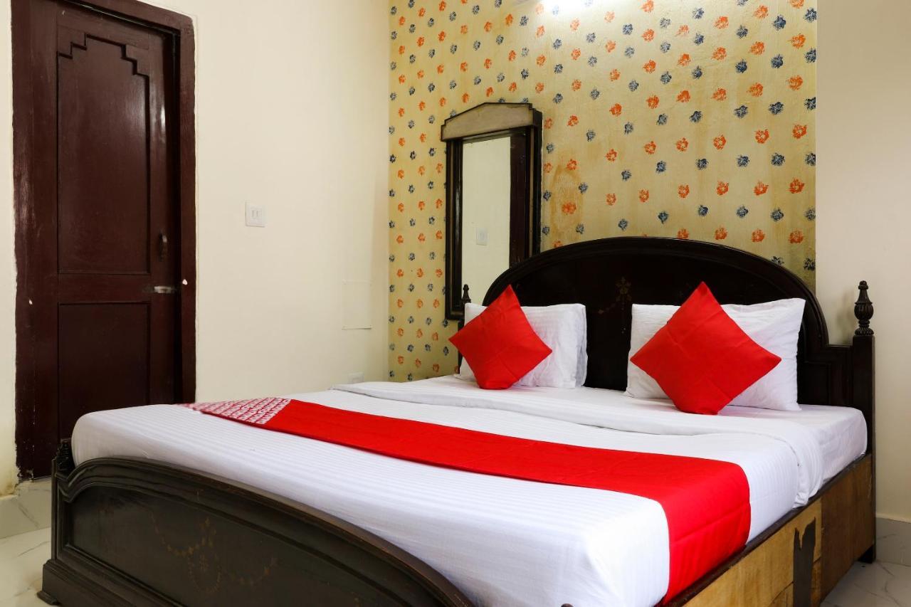 Oyo 40431 Hotel Amar Prem Lucknow Eksteriør bilde